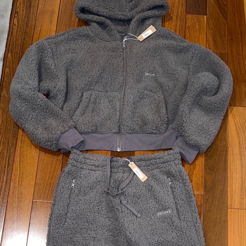 SKIMS Teddy Bear Crop Hoodie and bottoms SET Sz SMALL Amethyst NEW Fleece Soft